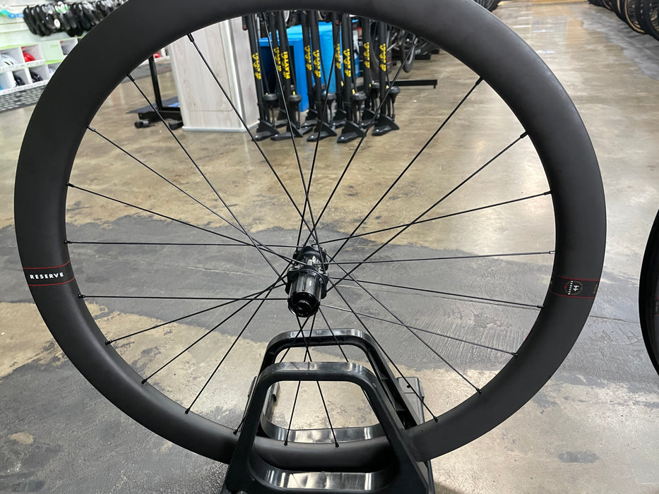 Reserve Wheels 40/44 Disc Tubeless Carbon Wheelset