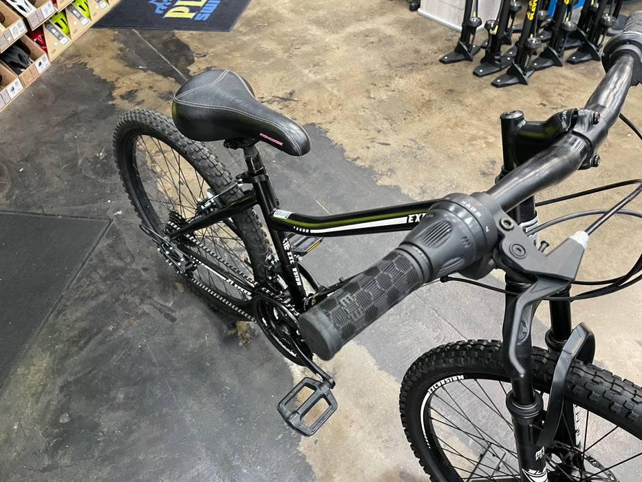 Mongoose Excursion 24" 21 Speed Kids Mountain Bike -  Black USED