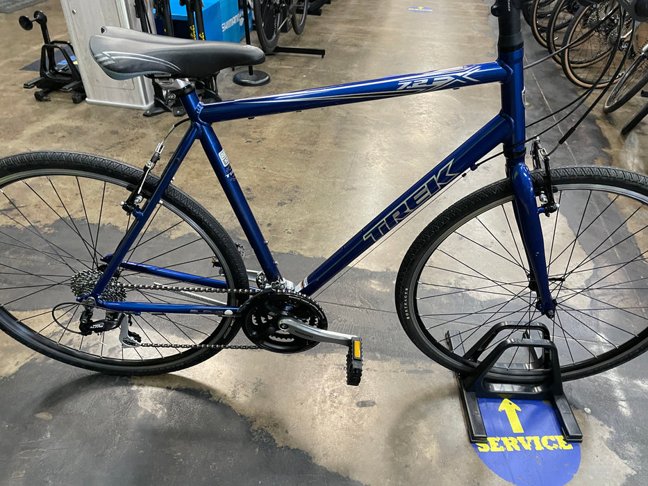 Trek FX 7.2 Shimano Alivio Blue - USED