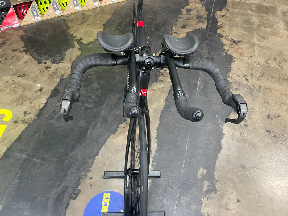 Argon 18 E-117 Tri Disc SRAM Force/Rival eTap AXS 12 Speed - Black/Black DEMO