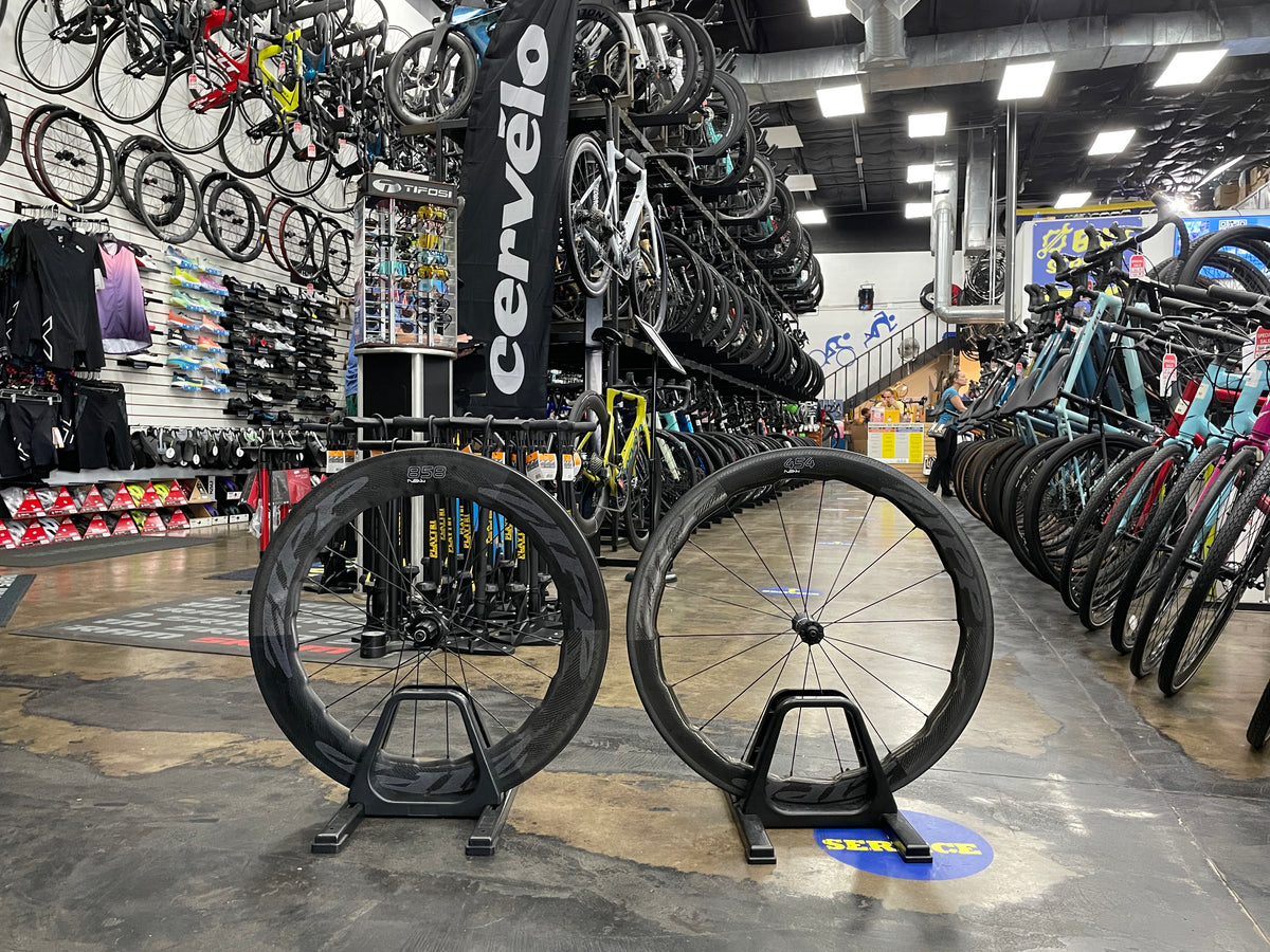 Zipp 454/858 NSW Rim Brake Carbon Wheelset — Playtri