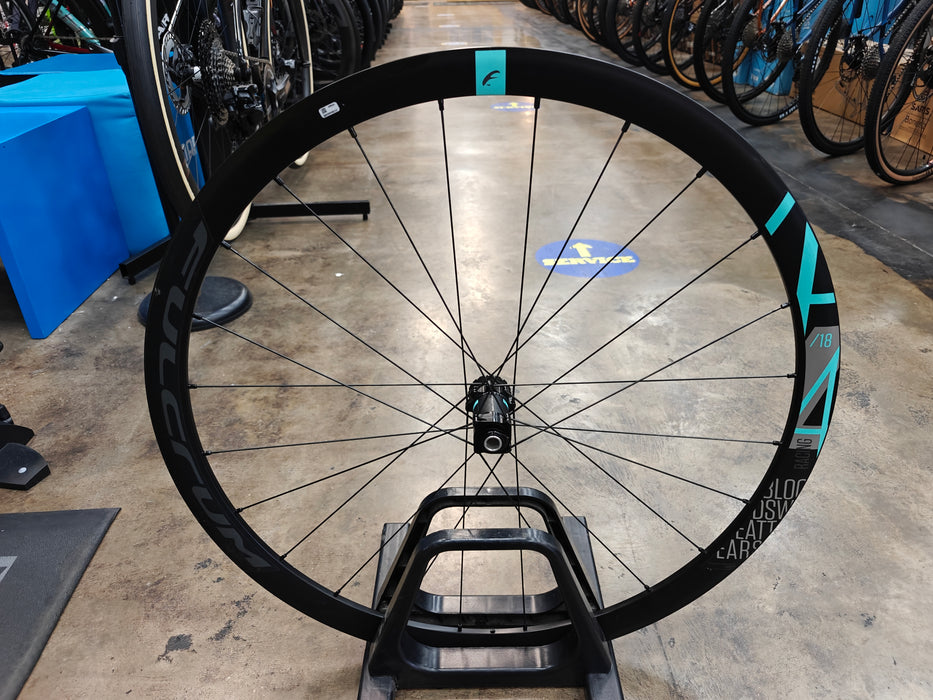 Fulcrum Racing 4 Clincher DB Wheelset — Playtri