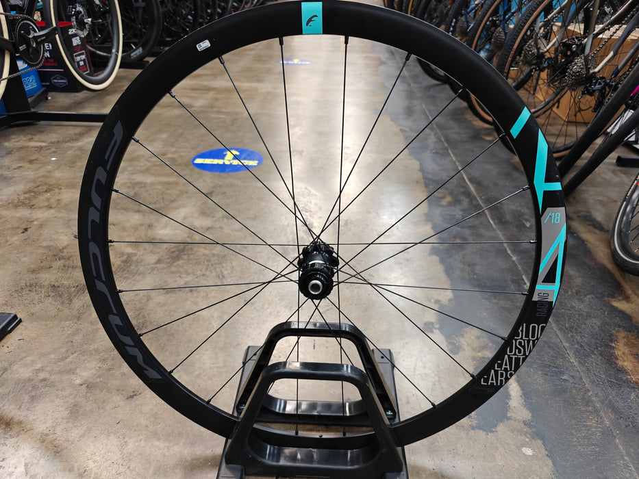 Fulcrum Racing 4 Clincher DB Wheelset — Playtri