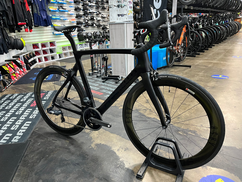 Pinarello Gan Sram Force eTap AXS / Reynold's AR58 Carbon Wheelset - 2022 DEMO