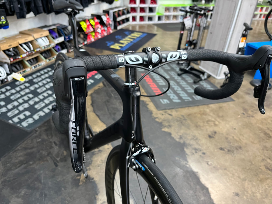 Pinarello Gan Sram Force eTap AXS / Reynold's AR58 Carbon Wheelset - 2022 DEMO
