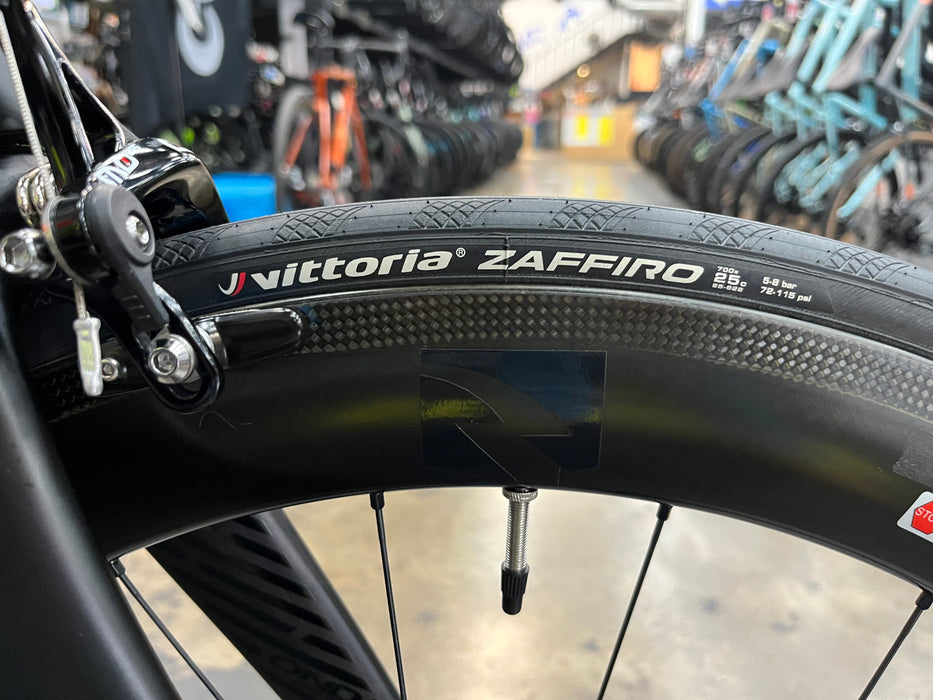 Pinarello Gan Sram Force eTap AXS / Reynold's AR58 Carbon Wheelset - 2022 DEMO