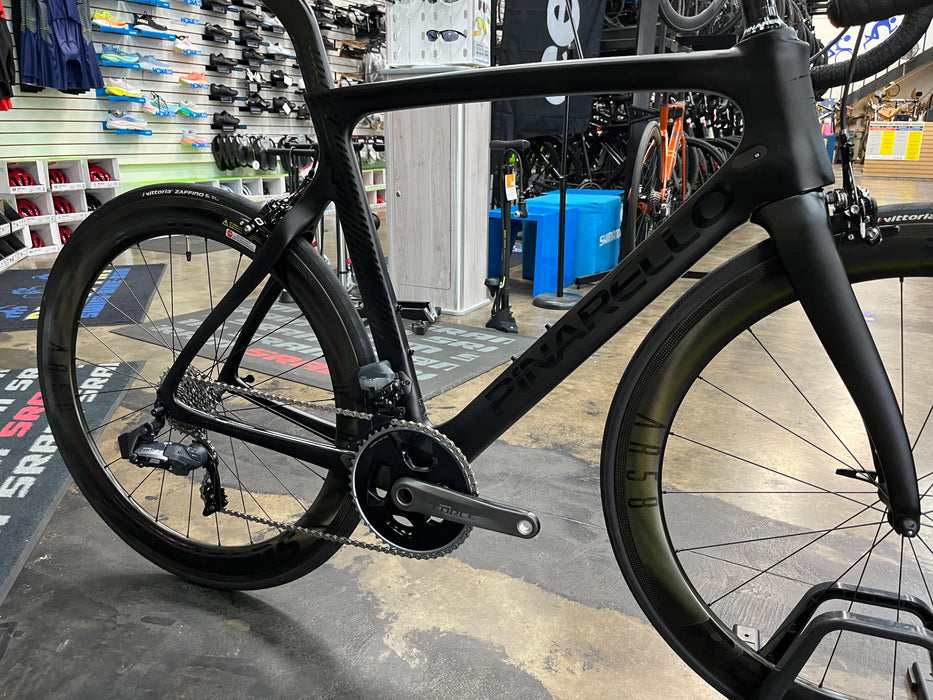 Pinarello Gan Sram Force eTap AXS / Reynold's AR58 Carbon Wheelset - 2022 DEMO
