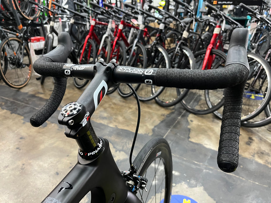 Pinarello Gan Sram Force eTap AXS / Reynold's AR58 Carbon Wheelset - 2022 DEMO