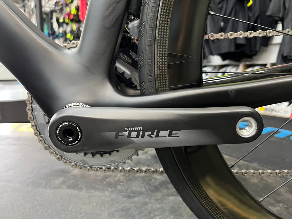 Pinarello Gan Sram Force eTap AXS / Reynold's AR58 Carbon Wheelset - 2022 DEMO