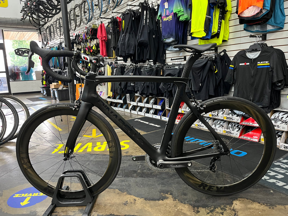 Pinarello Gan Sram Force eTap AXS / Reynold's AR58 Carbon Wheelset - 2022 DEMO