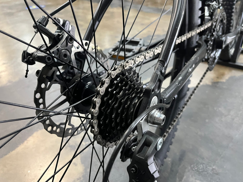 Schwinn Al Comp Microshift 7 Speed - Silver/Black USED