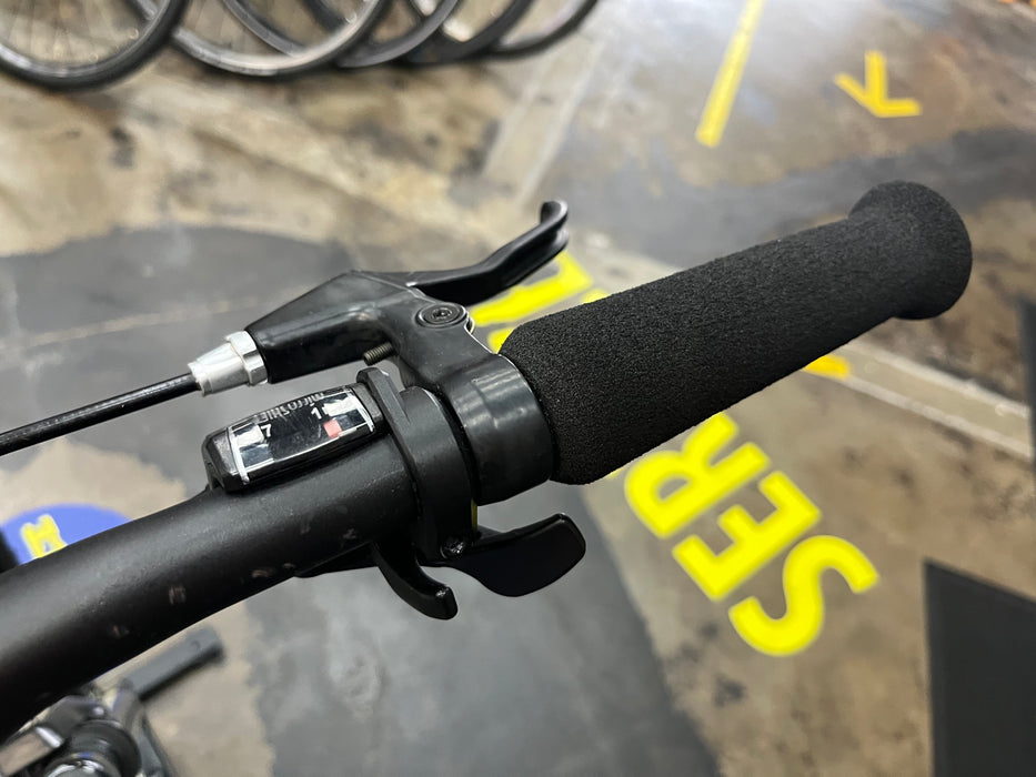 Schwinn Al Comp Microshift 7 Speed - Silver/Black USED