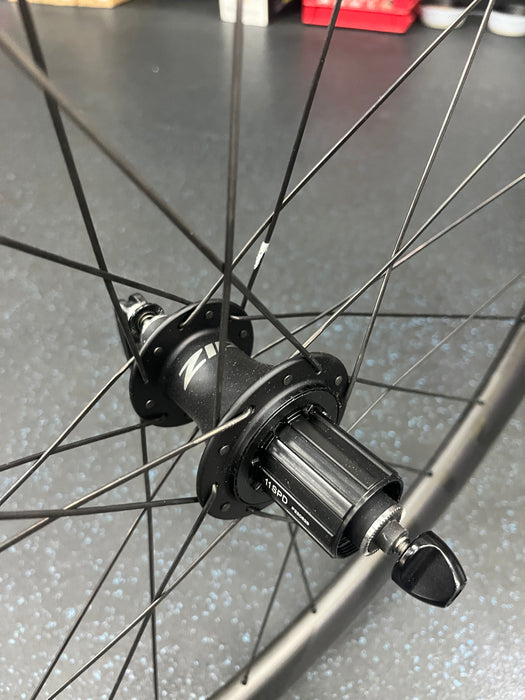 Zipp 404 Firecrest Tubeless Rim Brake Wheelset