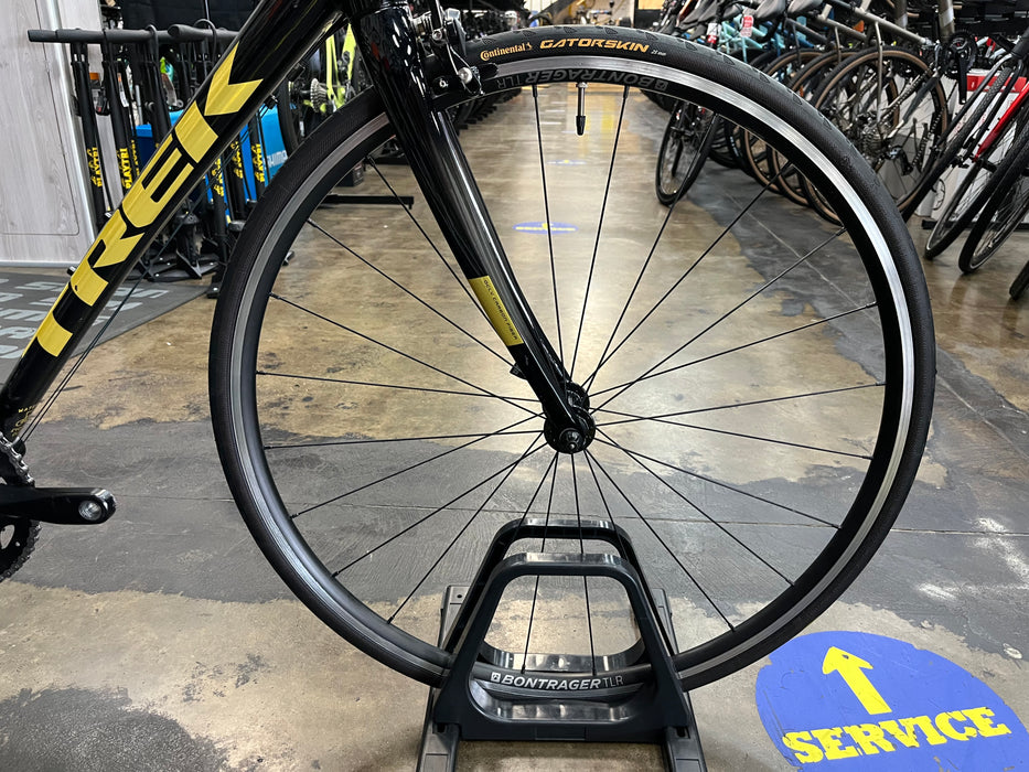 Trek Domane AL2 Shimano Claris - Black/Gold 2023 USED