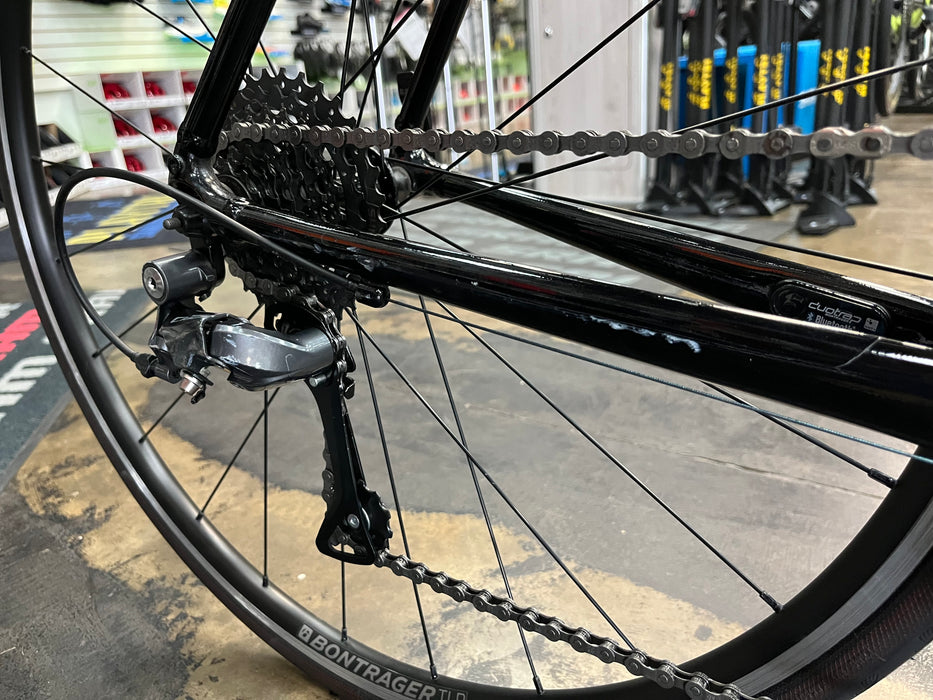 Trek Domane AL2 Shimano Claris - Black/Gold 2023 USED