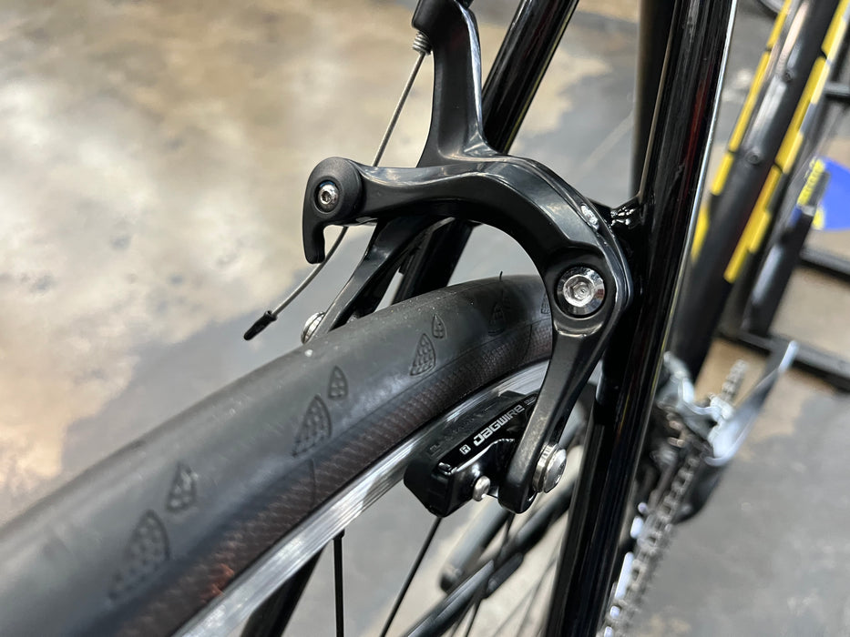Trek Domane AL2 Shimano Claris - Black/Gold 2023 USED
