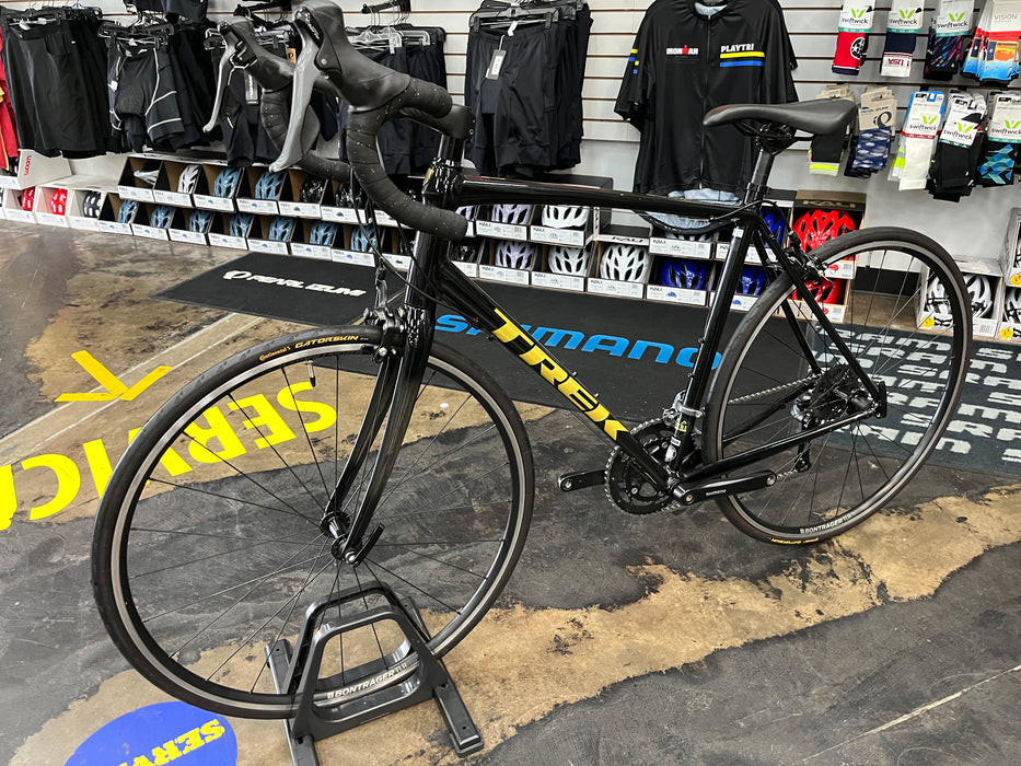 Trek Domane AL2 Shimano Claris - Black/Gold 2023 USED