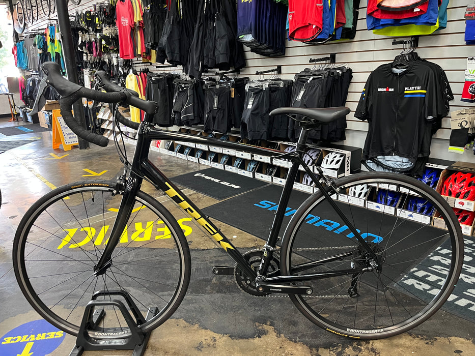 Trek Domane AL2 Shimano Claris - Black/Gold 2023 USED
