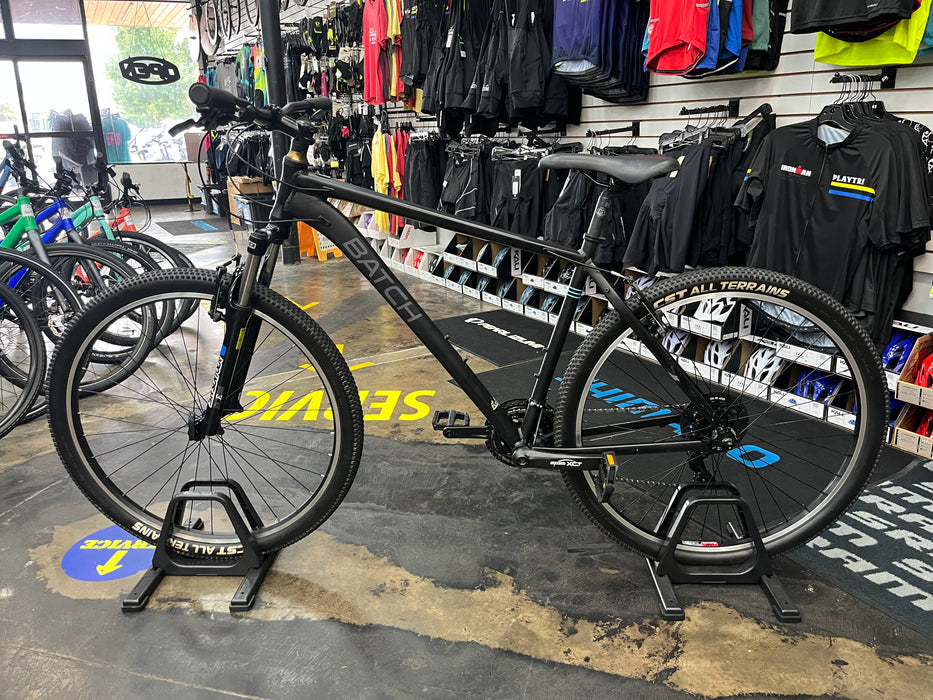 Batch The Mountain Bicycle Shimano Tourney - DEMO