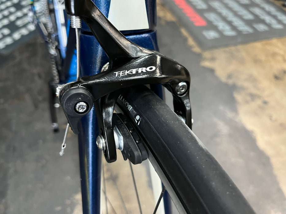 Trek Silque SLX Women's SRAM Rival 11 Speed - Blue/White USED