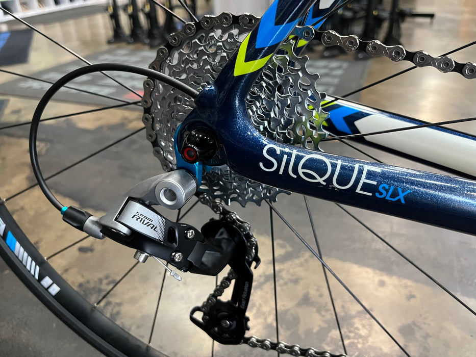 Trek Silque SLX Women's SRAM Rival 11 Speed - Blue/White USED