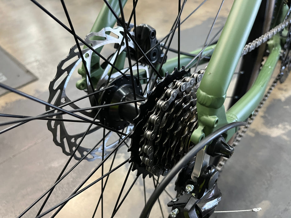 Ozark Trail G.1 Explorer Gravel Bike 7 Speed - Green USED