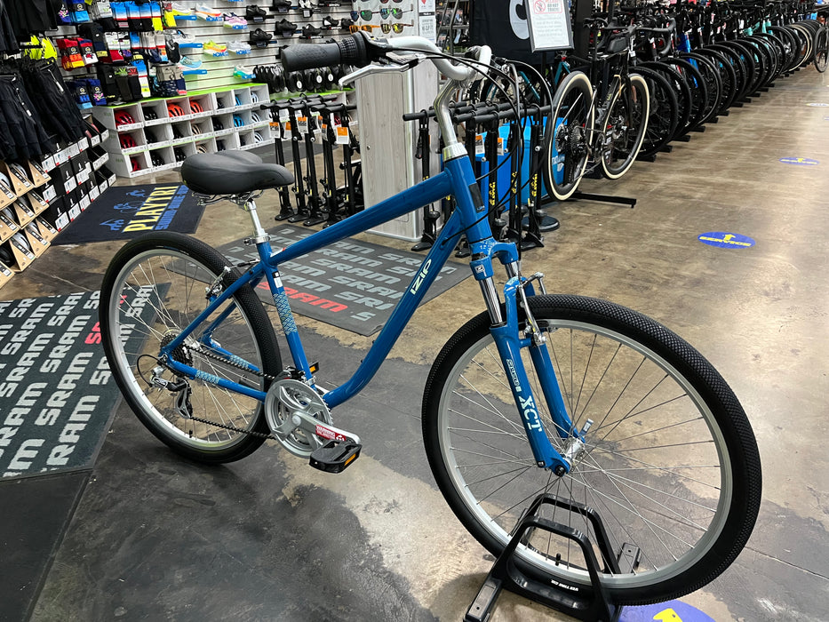 Izip Zest Shimano Altus 7 Speed - Blue USED