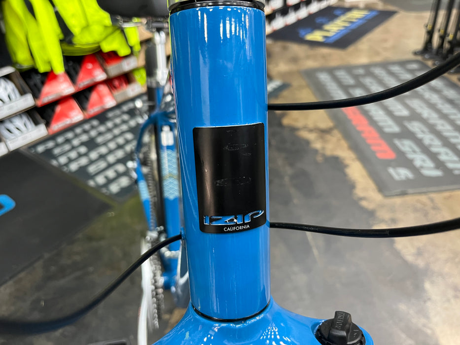 Izip Zest Shimano Altus 7 Speed - Blue USED