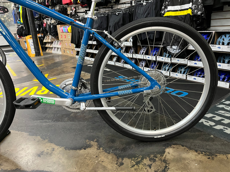 Izip Zest Shimano Altus 7 Speed - Blue USED