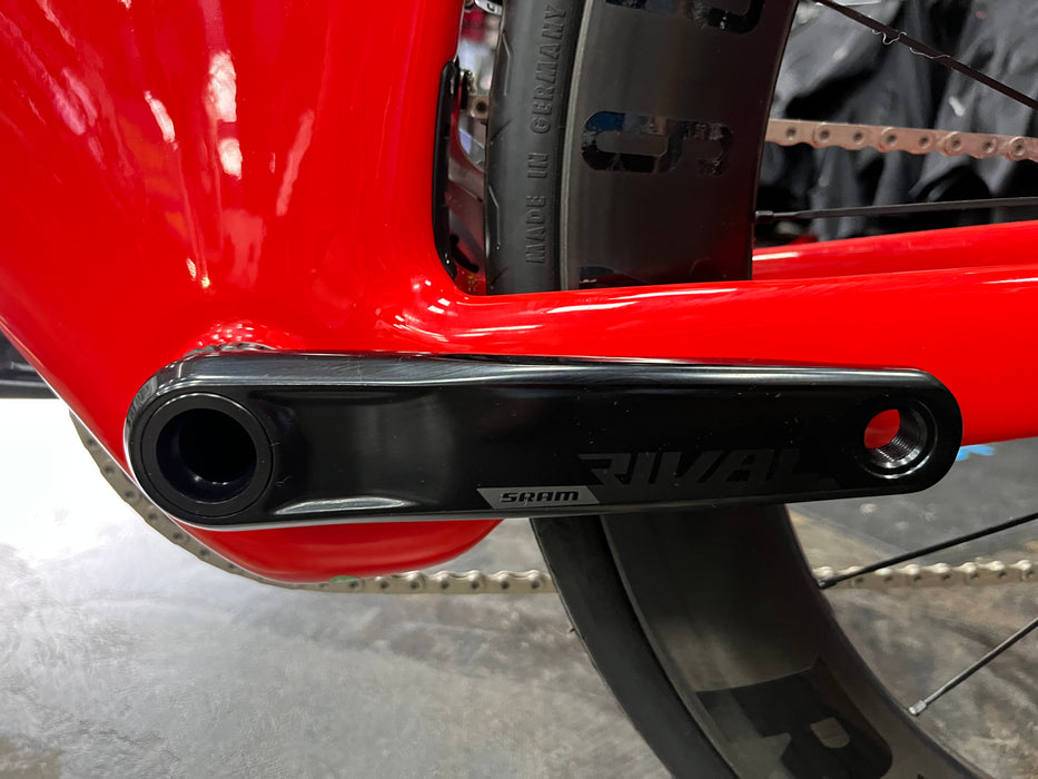 Felt IAX Advanced SRAM Rival eTap AXS Reynolds AR 58/62 - Hibiscus Felt IAX Advanced SRAM Rival eTap AXS Reynolds AR 58/62 - Hibiscus