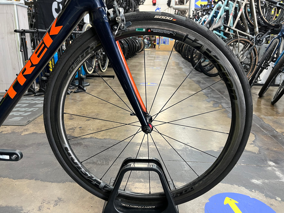 Trek Emonda SL 6 Pro Shimano Ultegra 11 Speed - Blue/Orange 2017 USED