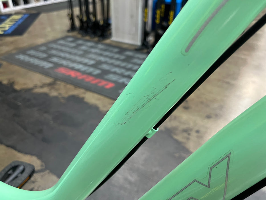 Huffy Parkside SE 27.5 Comfort Hybrid 7 Speed - Mint Green USED