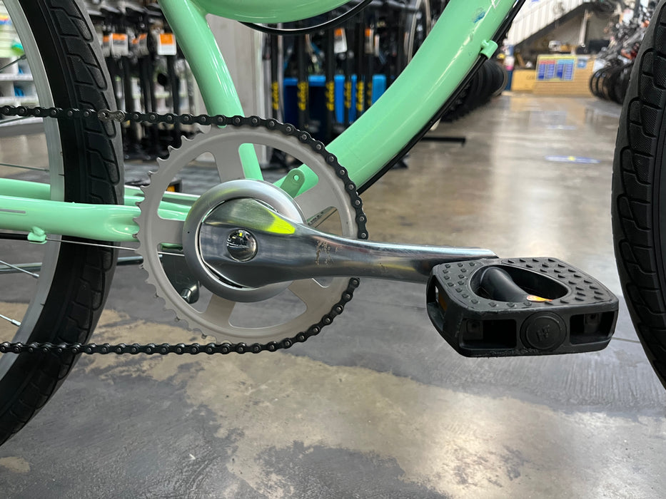 Huffy Parkside SE 27.5 Comfort Hybrid 7 Speed - Mint Green USED