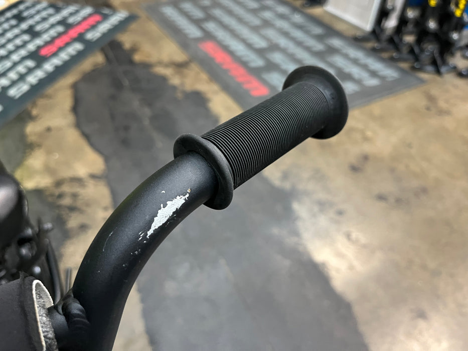 Batch Kids Bicycle 16" - Black DEMO