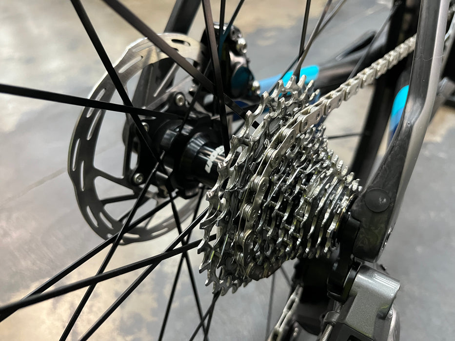 Felt AR FRD Ultimate SRAM Rival eTap AXS 12 speed with Vision Team 35 alloy wheels