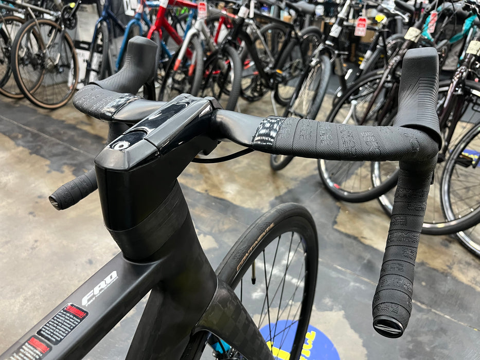 Felt AR FRD Ultimate SRAM Rival eTap AXS 12 speed with Vision Team 35 alloy wheels