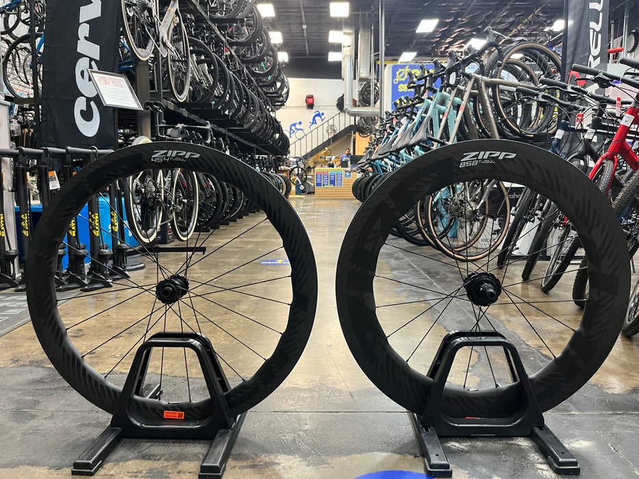 ZIPP 454/858 NSW Disc Carbon Tubeless Hookless Wheelset
