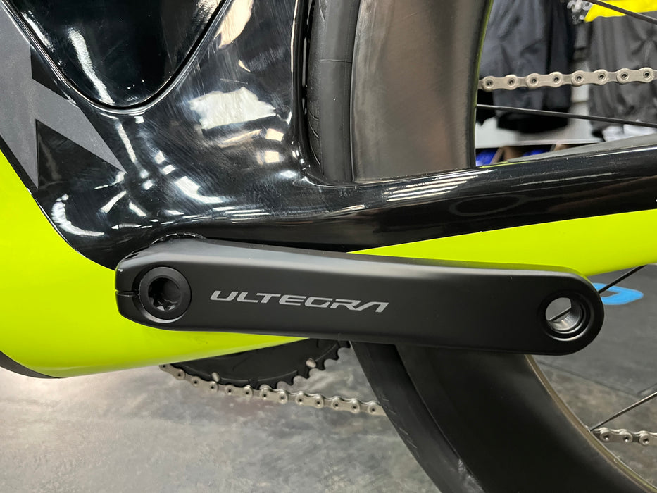 Cervelo P3X Shimano Ultegra Di2 12 Speed - ENVE Foundation 65 Wheels - Rivera/Fluoro/Black