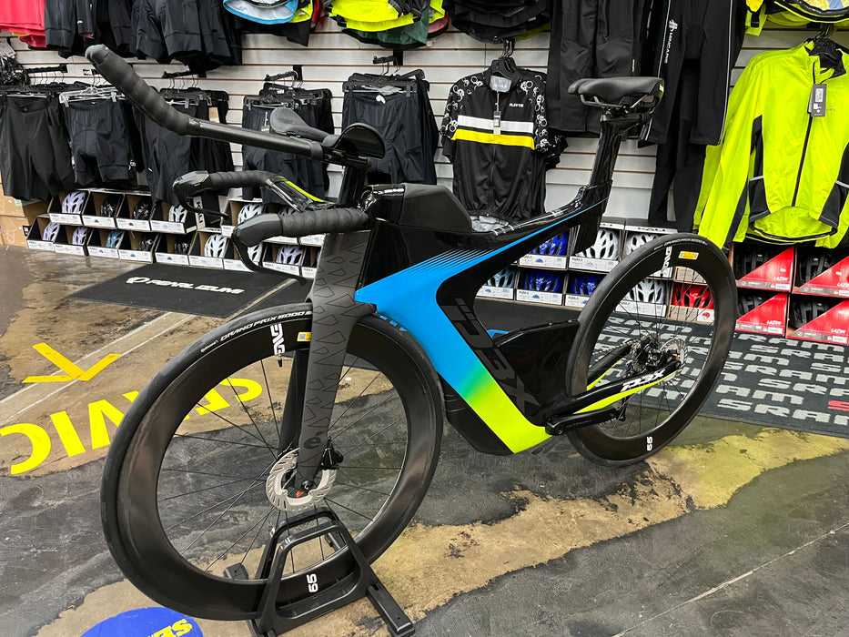 Cervelo P3X Shimano Ultegra Di2 12 Speed - ENVE Foundation 65 Wheels - Rivera/Fluoro/Black