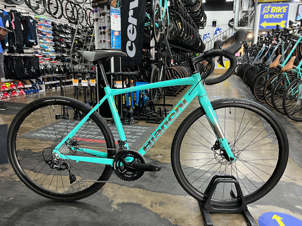Bianchi Via Nirone Shimano 105 11-Speed Disc — Playtri