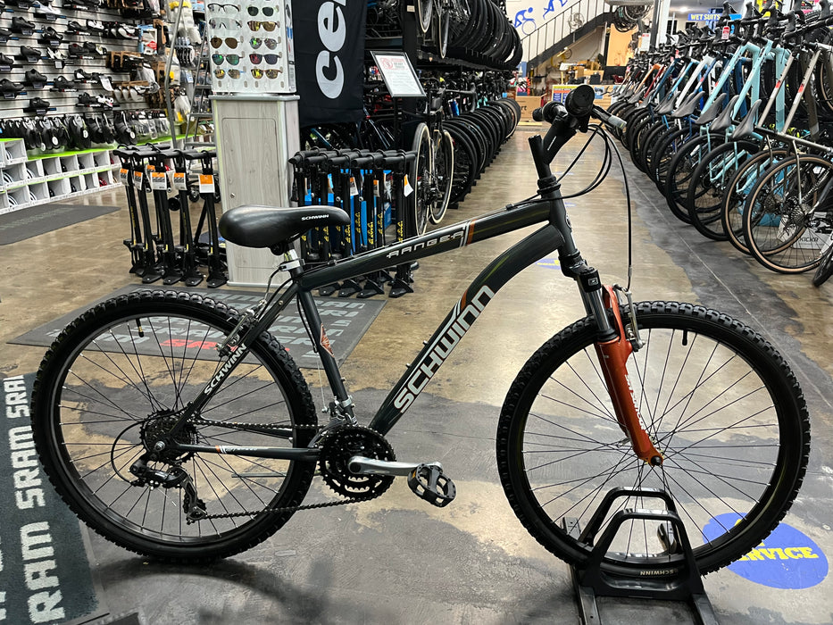 Schwinn Ranger 26" Mountain Bike Shimano Tourney 7 Speed - Gray USED