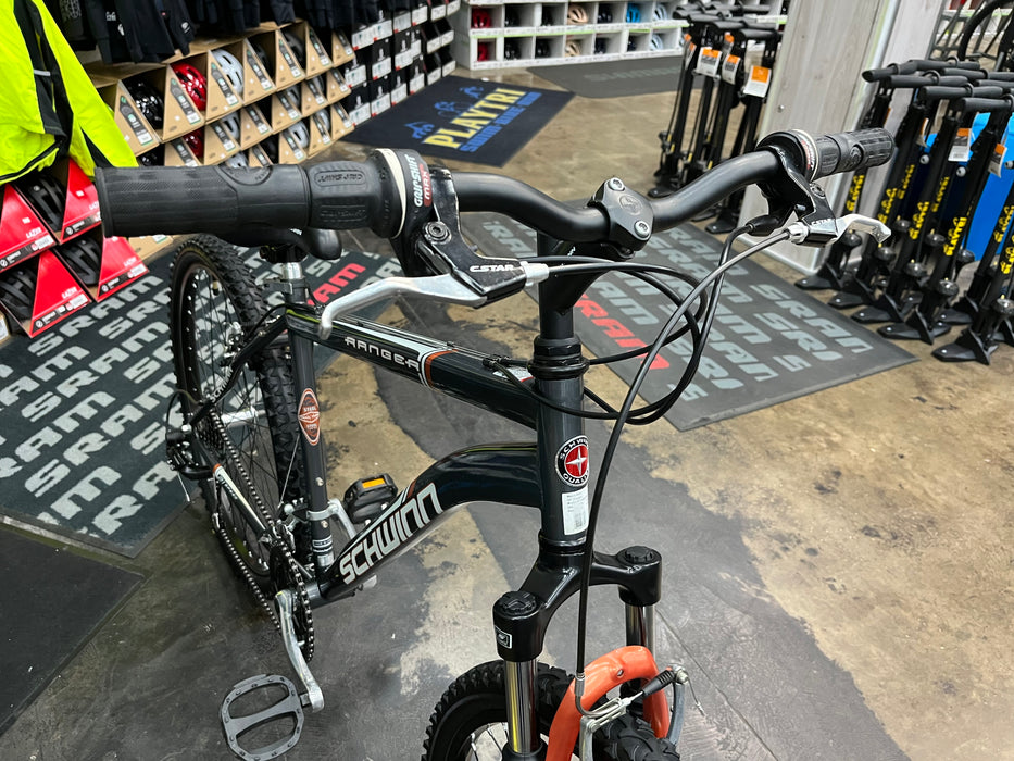 Schwinn Ranger 26" Mountain Bike Shimano Tourney 7 Speed - Gray USED