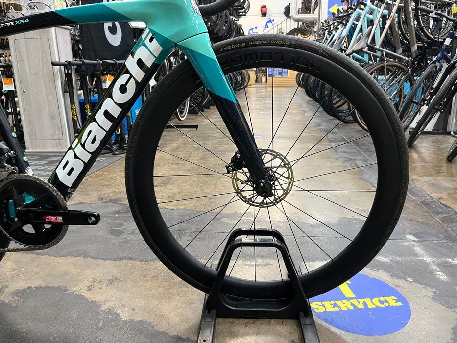 Bianchi Oltre XR4 Disc SRAM Rival w/HollowGram Wheels