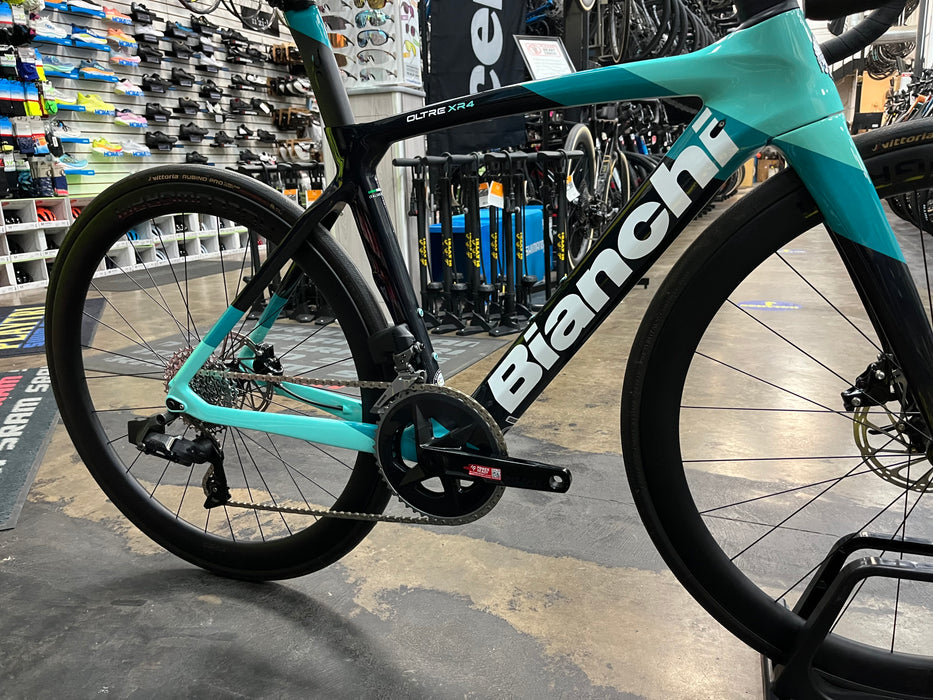 Bianchi Oltre XR4 Disc SRAM Rival w/HollowGram Wheels