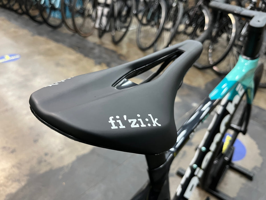 Bianchi Oltre XR4 Disc SRAM Rival w/HollowGram Wheels