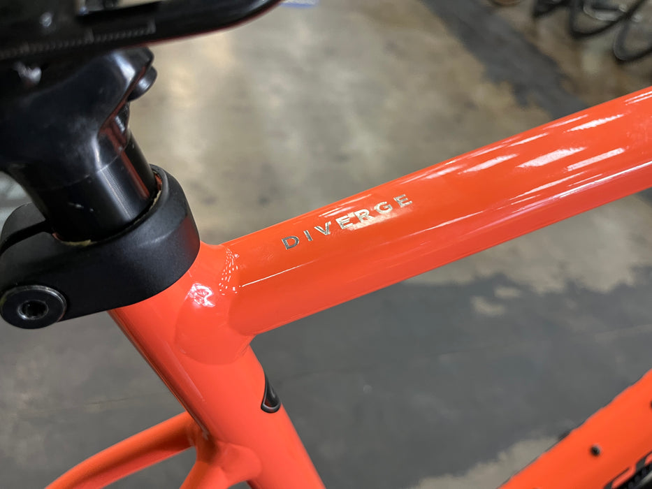 Specialized Diverge Base E5 Shimano Claris 8 Speed - Gloss Blaze USED