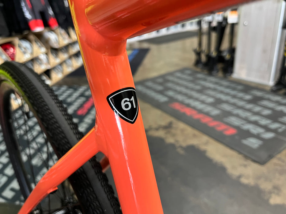 Specialized Diverge Base E5 Shimano Claris 8 Speed - Gloss Blaze USED