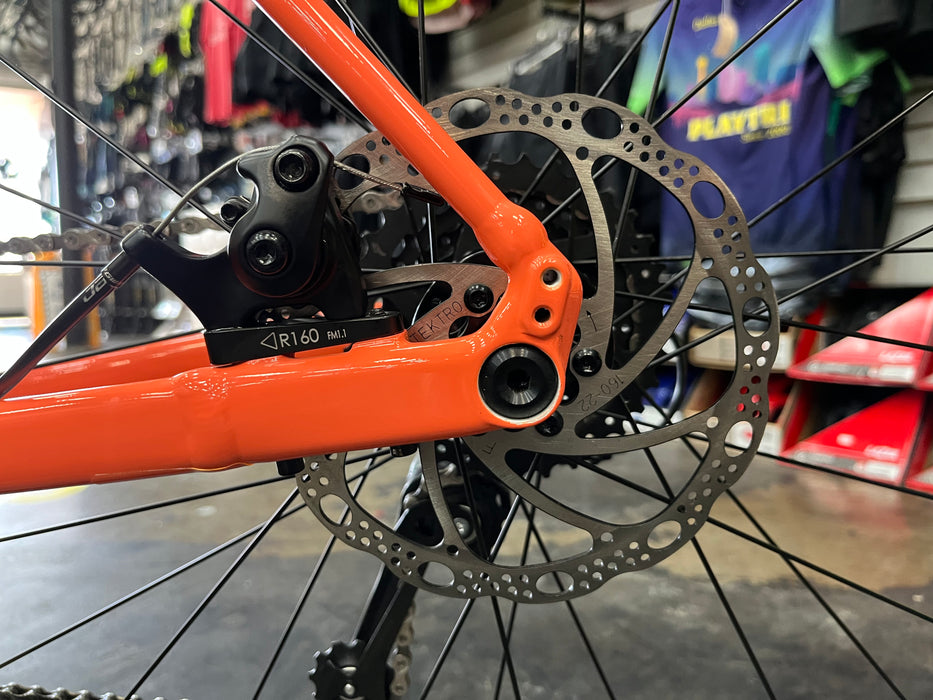 Specialized Diverge Base E5 Shimano Claris 8 Speed - Gloss Blaze USED