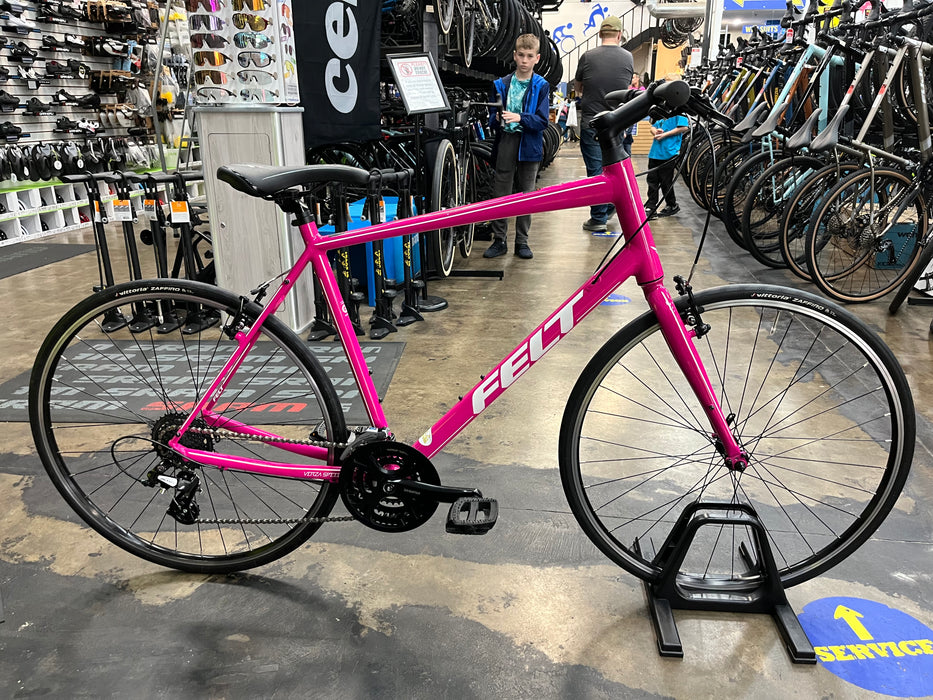 Felt Verza Speed 50 Shimano Altus 8 Speed - Magenta DEMO