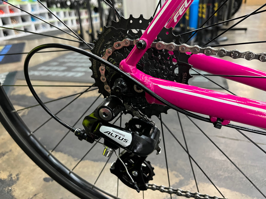 Felt Verza Speed 50 Shimano Altus 8 Speed - Magenta DEMO